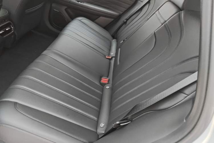 Used AION RT 2025 650 LiDAR Edition Left Rear Seat