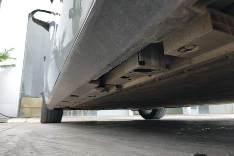 Used AION RT 2025 650 LiDAR Edition Left Side Sill
