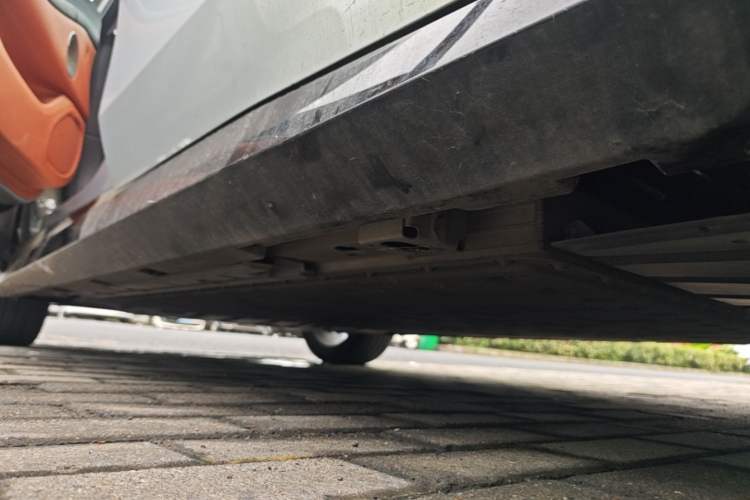Used AION RT 2025 520 LiDAR Edition Left Side Sill