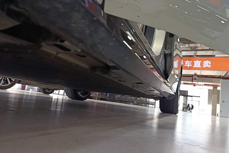 Used AION RT 2025 650 LiDAR Edition Left Side Sill