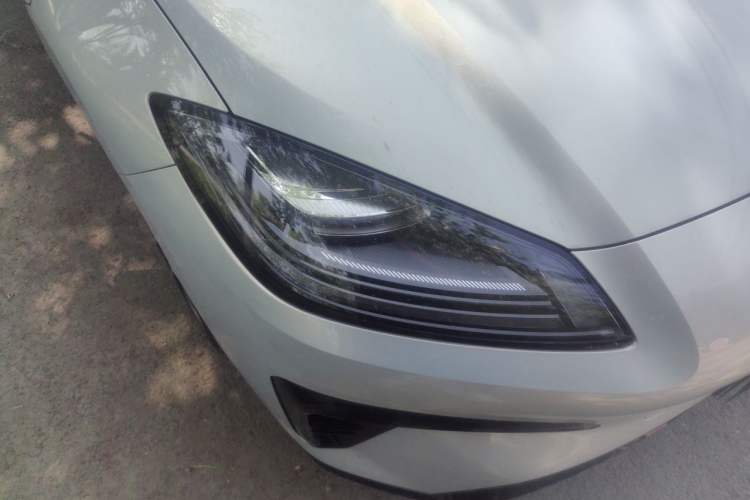 Used AION RT 2025 650 Zhijihao Edition Right Front Headlight