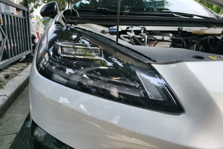 Used AION RT 2025 520 LiDAR Edition Right Front Headlight