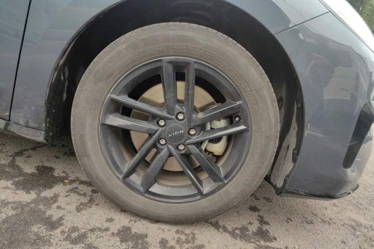 Used AION RT 2025 520 Smart Luxury Edition Right Front Wheel Hub