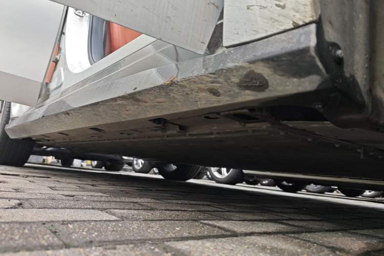 Used AION RT 2025 520 LiDAR Edition Right Side Sill