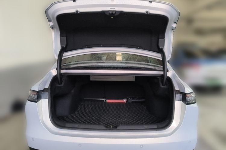 Used AION RT 2025 650 LiDAR Edition Trunk