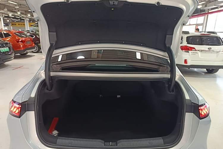 Used AION RT 2025 650 LiDAR Edition Trunk