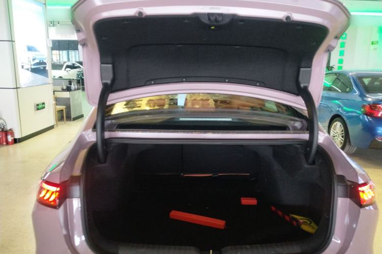 Used AION RT 2025 650 LiDAR Edition Trunk