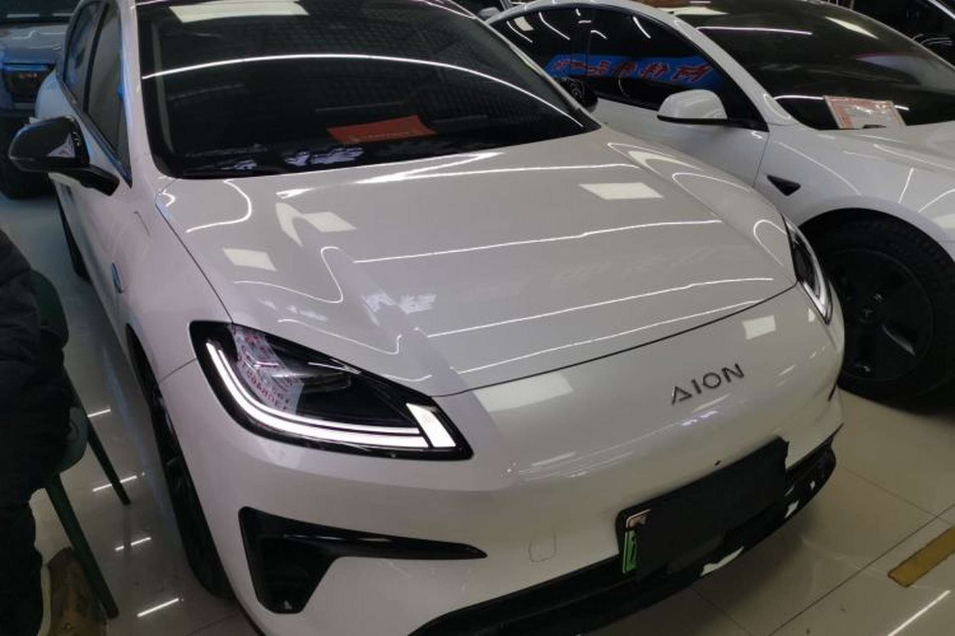 Used AION RT 2025 520 Smart Luxury Edition Front Right 45 Deg