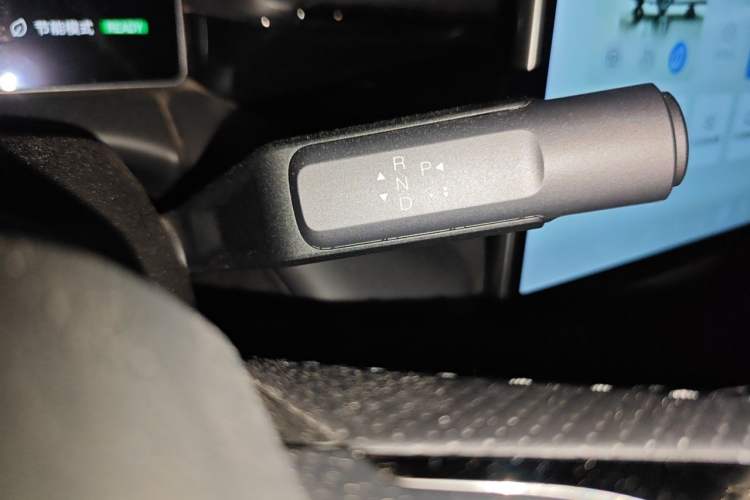 Used AION RT 2025 650 Zhijihao Edition Gear Lever