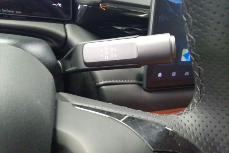 Used AION RT 2025 520 Smart Luxury Edition Gear Lever