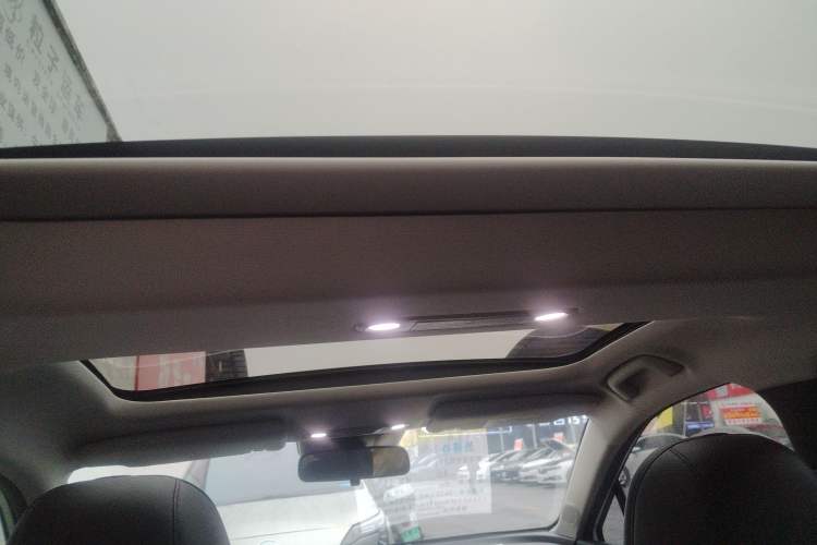Used AION RT 2025 520 Smart Luxury Edition Headliner