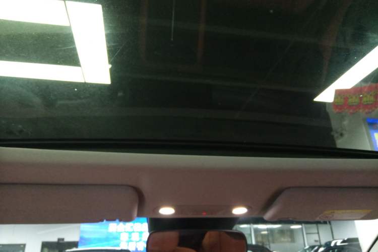 Used AION RT 2025 520 Smart Luxury Edition Headliner