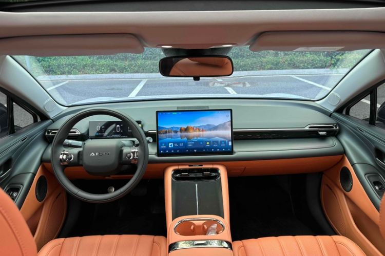Used AION RT 2025 520 Smart Luxury Edition Interior 2