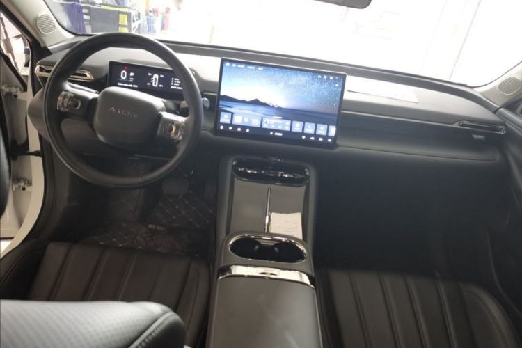 Used AION RT 2025 520 Smart Luxury Edition Interior 2
