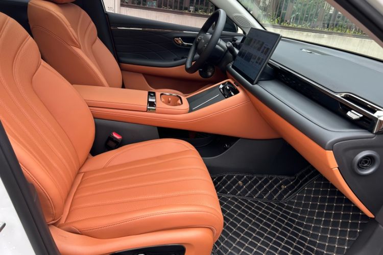 Used AION RT 2025 520 Smart Luxury Edition Interior 6