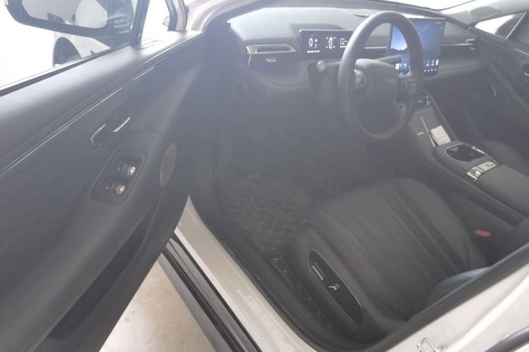 Used AION RT 2025 520 Smart Luxury Edition Interior 6