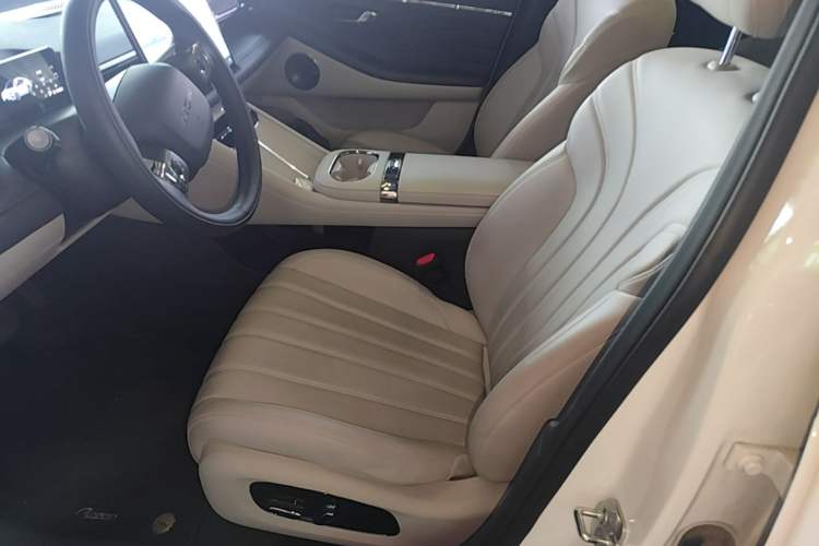 Used AION RT 2025 520 Smart Luxury Edition Left Front Seat