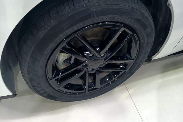 Used AION RT 2025 650 Zhijihao Edition Left Front Wheel Hub