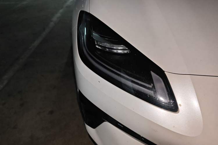 Used AION RT 2025 650 Zhijihao Edition Right Front Headlight