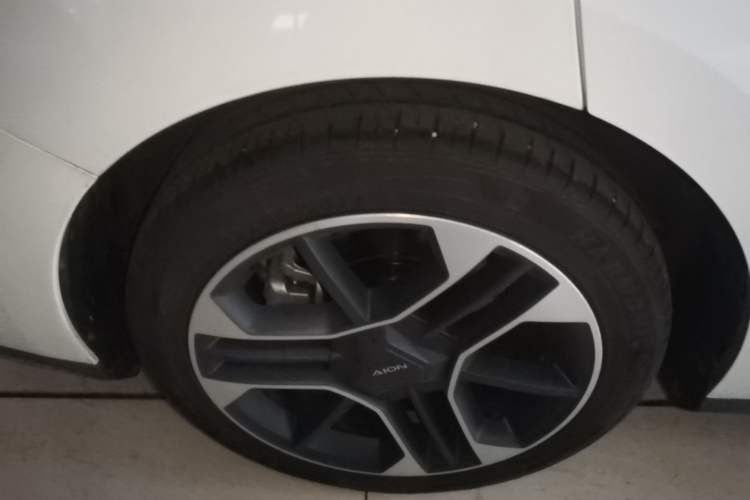 Used AION RT 2025 650 Zhijihao Edition Right Rear Wheel Hub