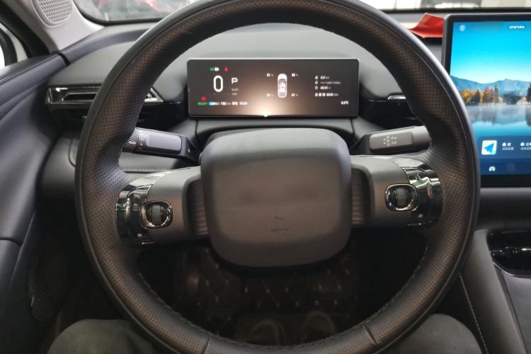 Used AION RT 2025 520 Smart Luxury Edition Steering Wheel