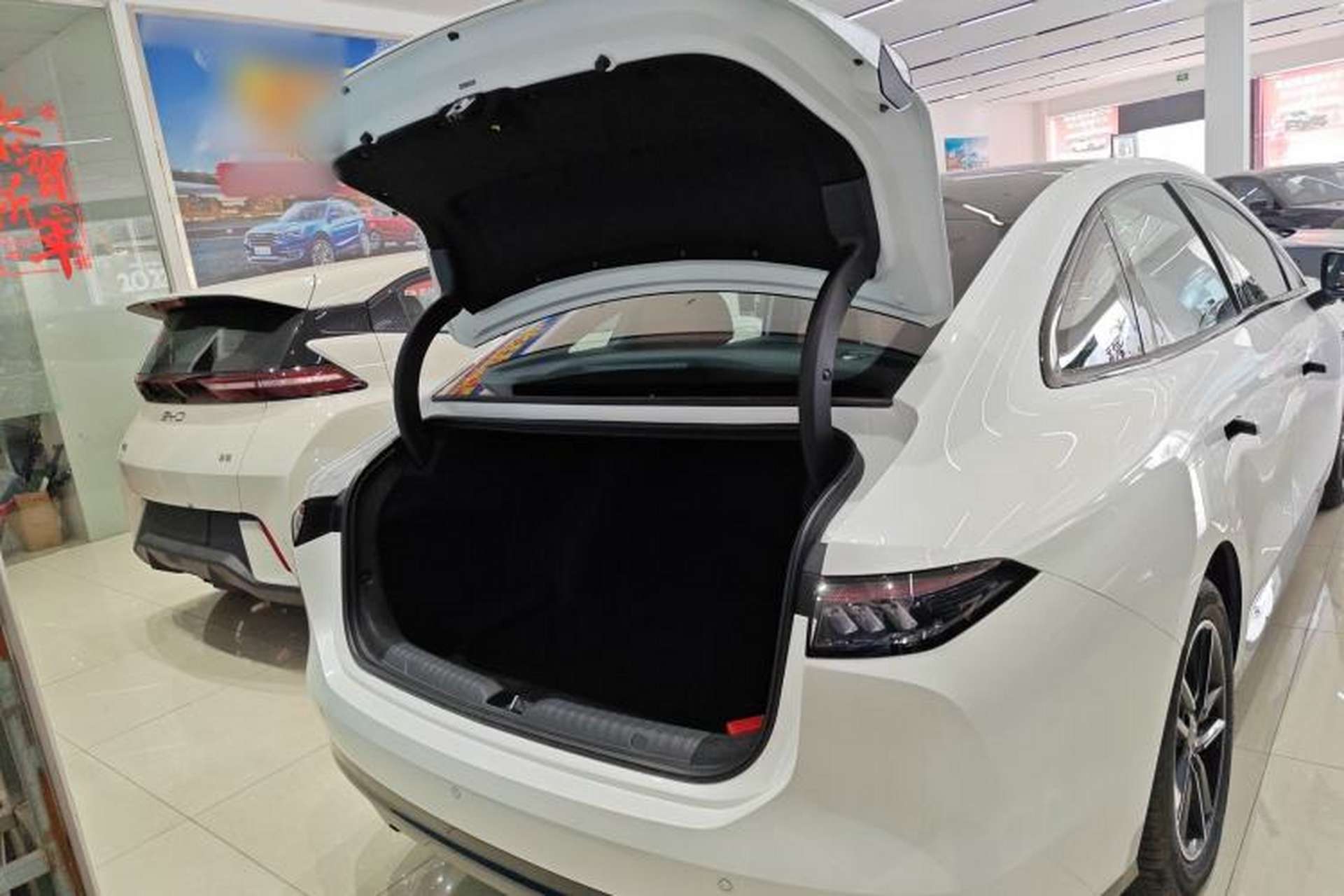 Used AION RT 2025 520 Smart Luxury Edition Trunk