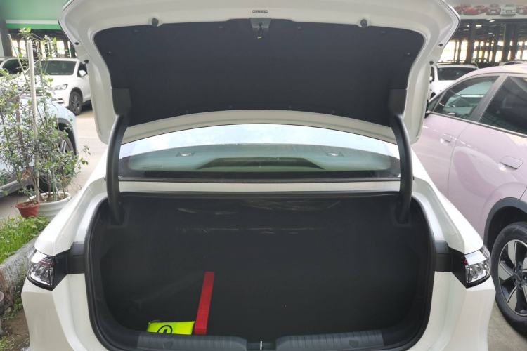 Used AION RT 2025 520 Smart Luxury Edition Trunk