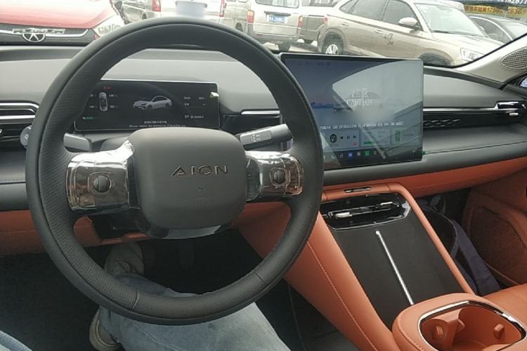 Used AION RT 2025 520 Smart Luxury Edition Center Console