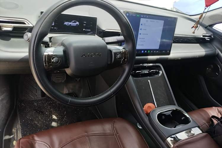 Used AION RT 2025 520 Smart Luxury Edition Center Console