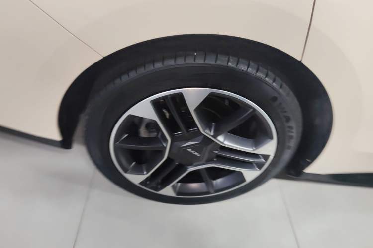 Used AION RT 2025 650 LiDAR Edition Exterior 8