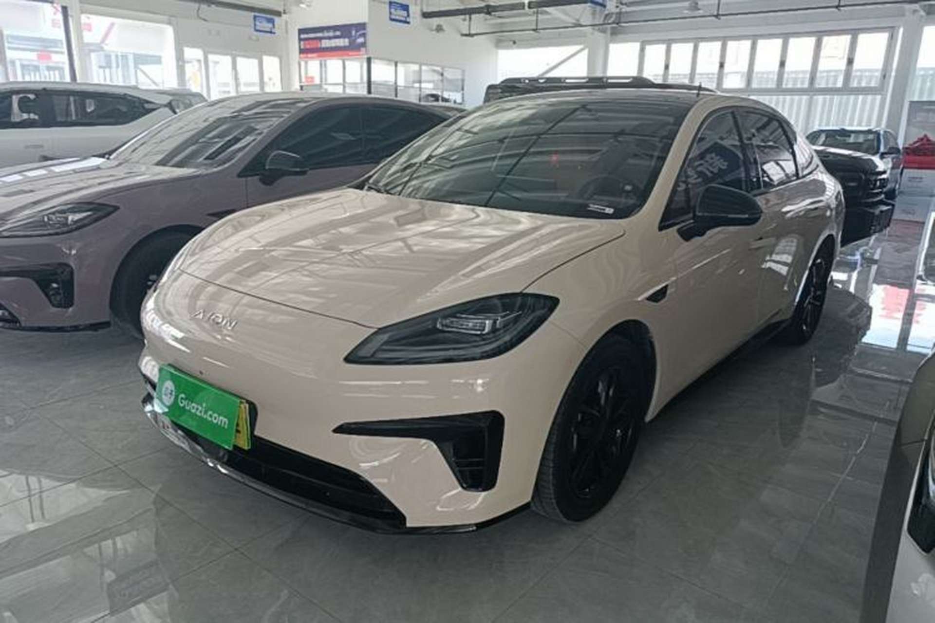 Used AION RT 2025 520 Smart Luxury Edition Front Left 45 Deg
