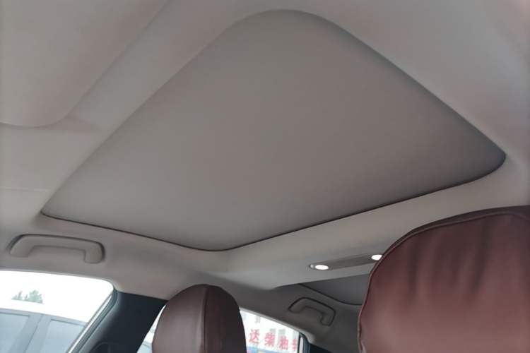 Used AION RT 2025 520 Smart Luxury Edition Headliner