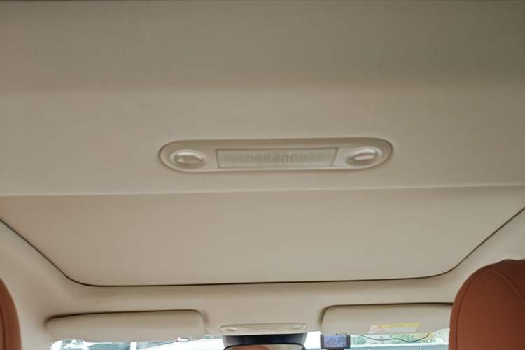 Used AION RT 2025 520 Smart Luxury Edition Headliner
