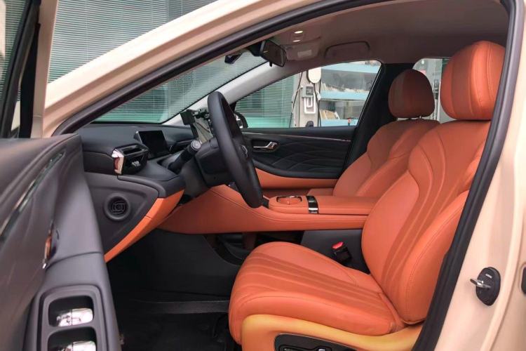 Used AION RT 2025 520 Smart Enjoy Edition Interior 1