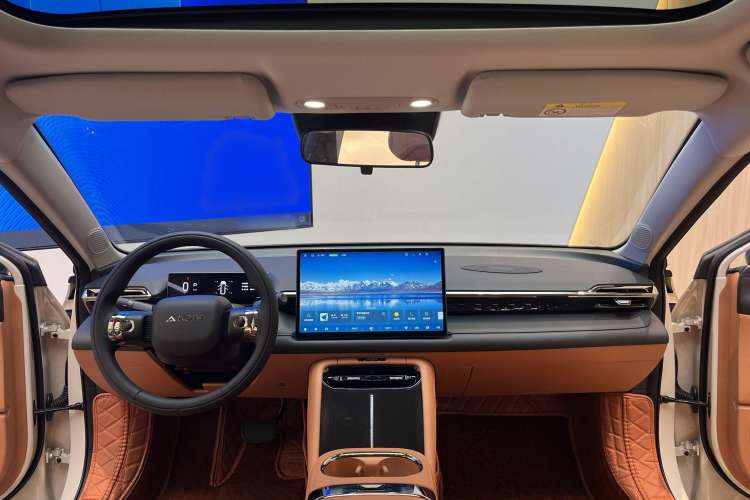 Used AION RT 2025 650 LiDAR Edition Interior 1
