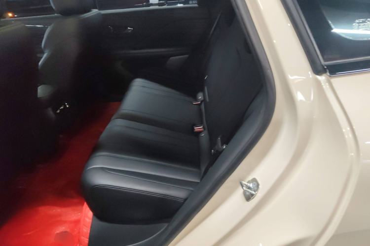Used AION RT 2025 650 LiDAR Edition Interior 4