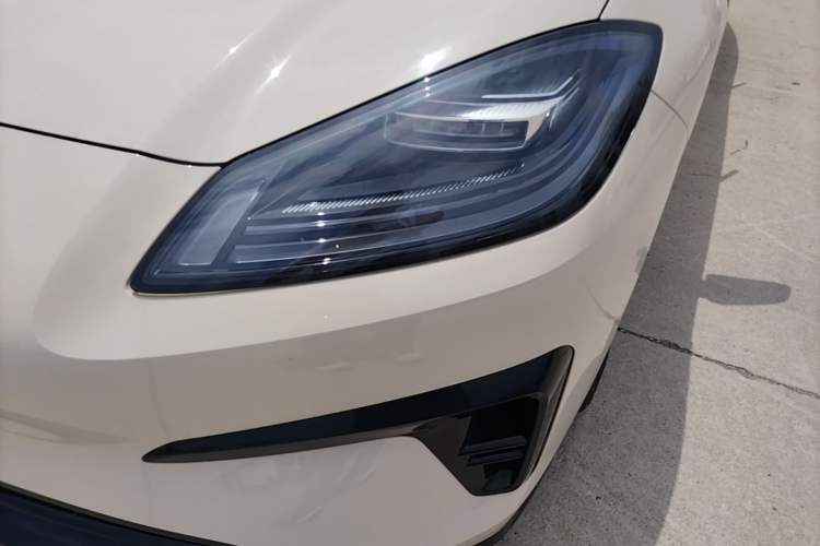 Used AION RT 2025 520 Smart Luxury Edition Left Front Headlight