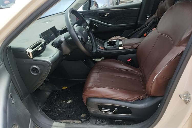 Used AION RT 2025 520 Smart Luxury Edition Left Front Seat