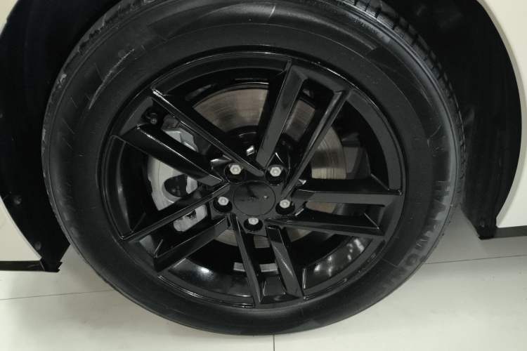 Used AION RT 2025 650 Zhijihao Edition Left Front Wheel Hub