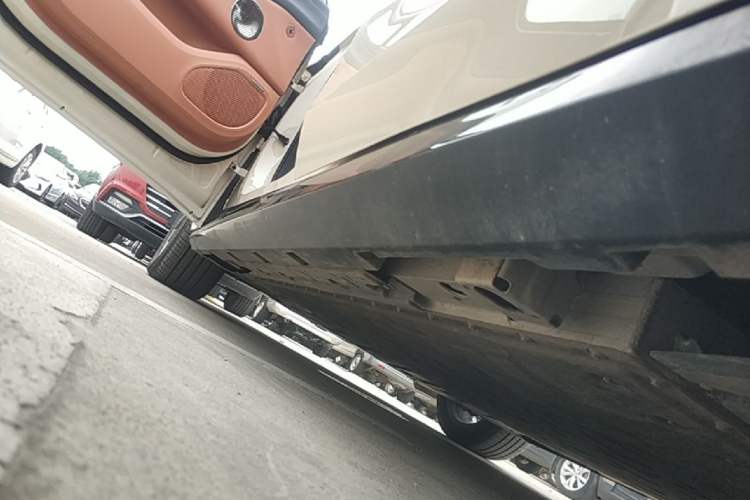 Used AION RT 2025 520 Smart Luxury Edition Left Side Sill