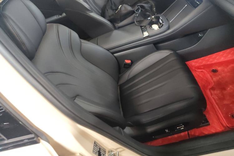 Used AION RT 2025 650 LiDAR Edition Right Front Seat