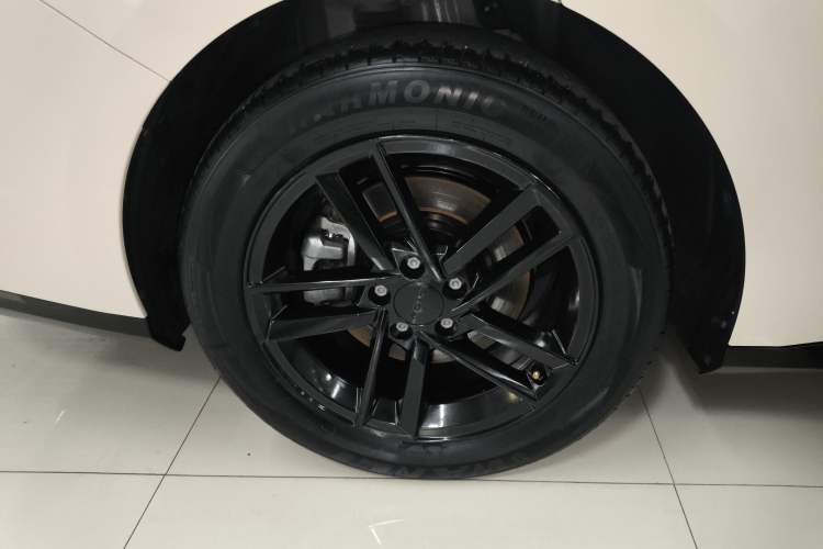 Used AION RT 2025 650 Zhijihao Edition Right Rear Wheel Hub