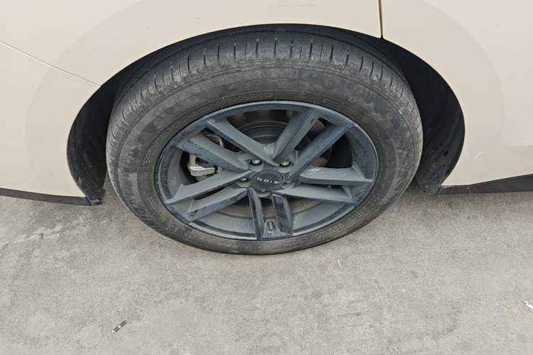Used AION RT 2025 520 Smart Luxury Edition Right Rear Wheel Hub