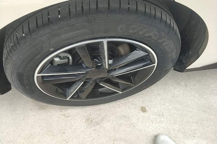 Used AION RT 2025 520 Smart Luxury Edition Right Rear Wheel Hub