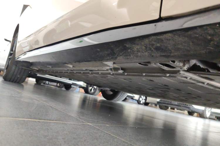 Used AION RT 2025 520 Smart Enjoy Edition Right Side Sill