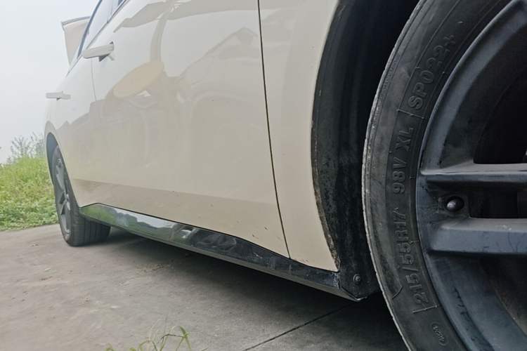 Used AION RT 2025 520 Smart Luxury Edition Right Side Sill