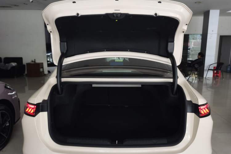 Used AION RT 2025 520 Smart Luxury Edition Trunk