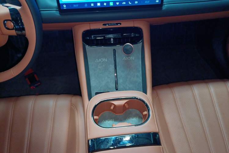 Used AION RT 2026 Model 650 Smart Elite Edition Gear Lever