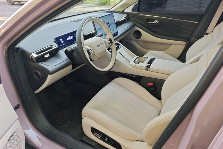 Used AION RT 2026 Model 650 Smart Luxury Edition Interior 2