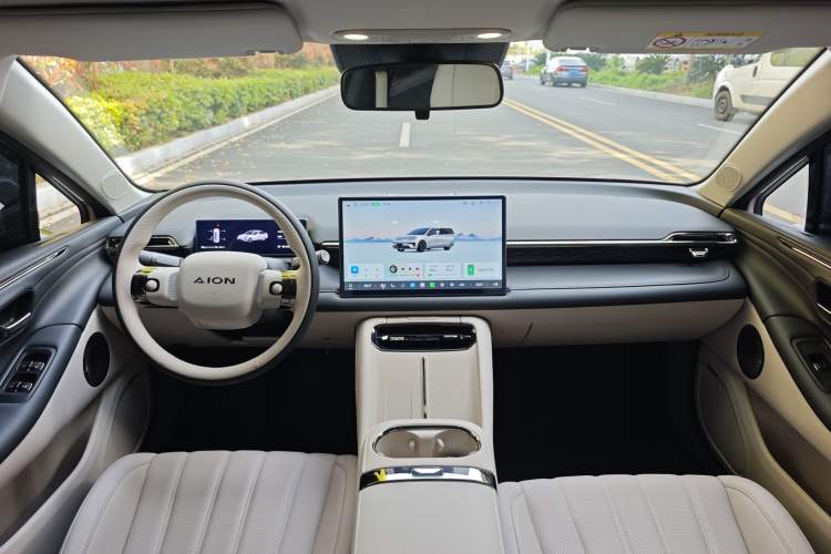Used AION RT 2026 Model 650 Smart Luxury Edition Interior 4